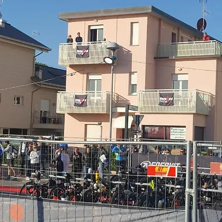 Summer Dream Aparthotel 3*